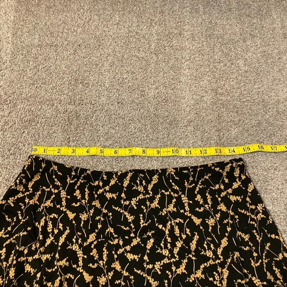 NWOT Nine West Black Floral Print Skirt M - Picture 2 of 13